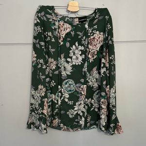 Liz Claiborne Career Sheer Top